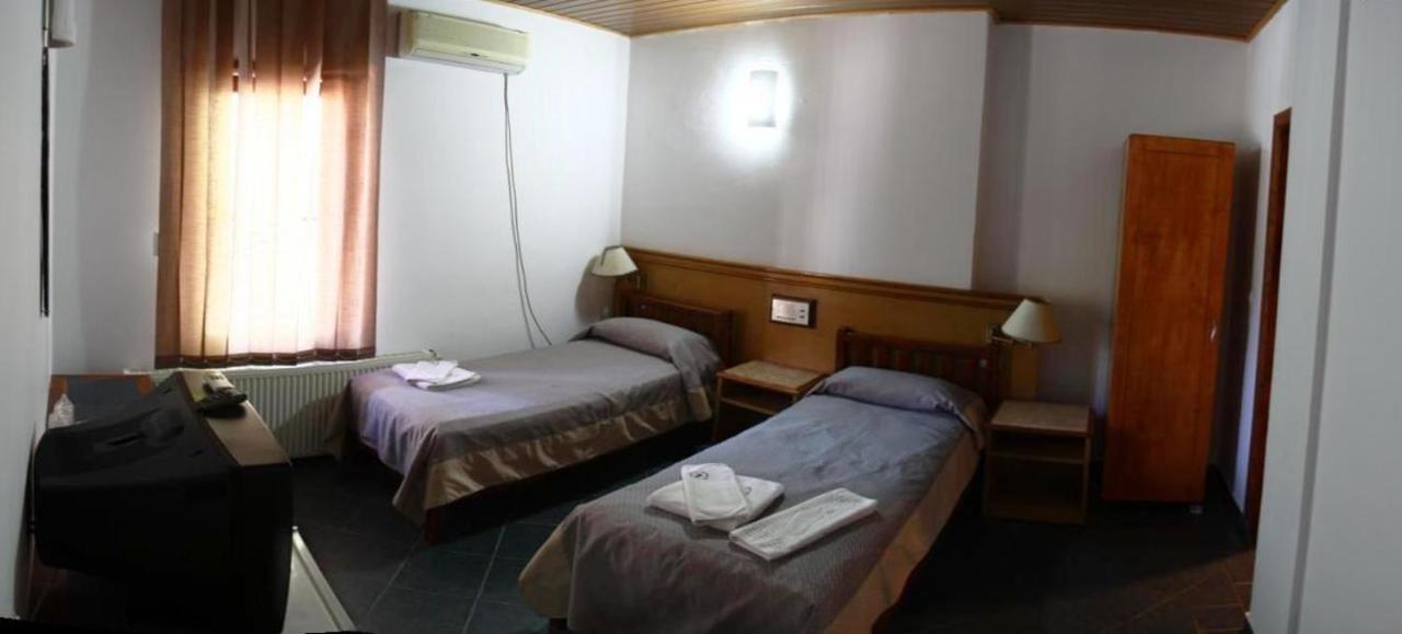Albatros Hotel Calarasi  Bagian luar foto