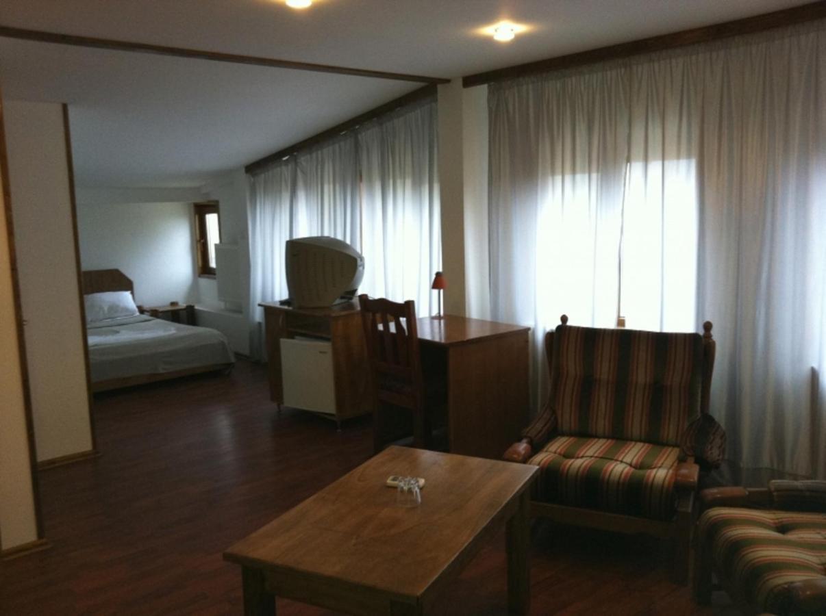 Albatros Hotel Calarasi  Bagian luar foto