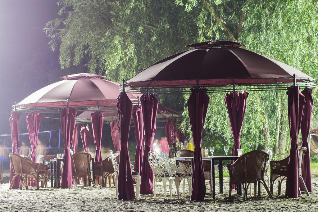 Albatros Hotel Calarasi  Bagian luar foto